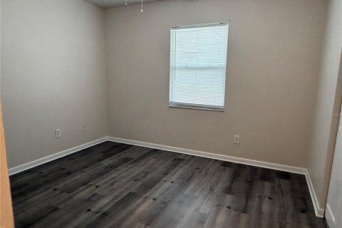 House in Spring Hill, Florida 2 bedrooms, 95.22 sq.m. № 2156470 - photo 13