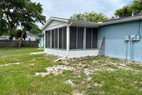 House in Spring Hill, Florida 2 bedrooms, 95.22 sq.m. № 2156470 - photo 22