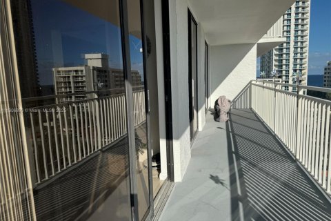 Купить кондоминиум в Санни-Айлс-Бич, Флорида 2 спальни, 140м2, № 1965790 - фото 9