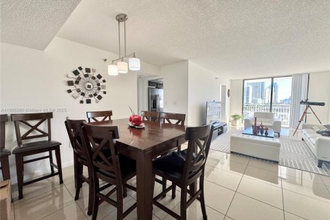 Купить кондоминиум в Санни-Айлс-Бич, Флорида 2 спальни, 140м2, № 1965790 - фото 12