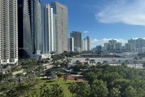 Купить кондоминиум в Санни-Айлс-Бич, Флорида 2 спальни, 140м2, № 1965790 - фото 7