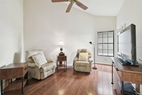 House in New Port Richey, Florida 3 bedrooms, 149.39 sq.m. № 1563568 - photo 20