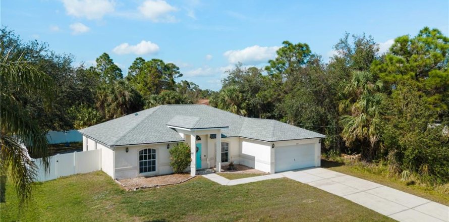 Casa en North Port, Florida 3 dormitorios, 172.15 m2 № 1552787