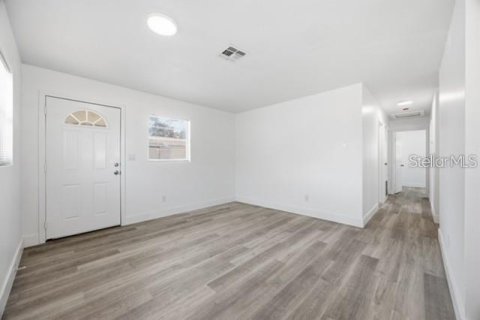 Villa ou maison à louer à Winter Garden, Floride: 3 chambres, 75.62 m2 № 2296952 - photo 6