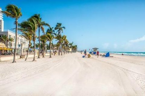 Condominio en venta en Hallandale Beach, Florida, 3 dormitorios, 161.37 m2 № 1887561 - foto 27