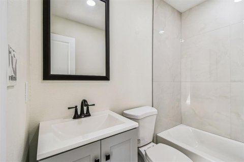 Casa en venta en Pinellas Park, Florida, 3 dormitorios, 117.89 m2 № 1877481 - foto 25
