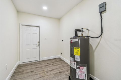 Casa en venta en Pinellas Park, Florida, 3 dormitorios, 117.89 m2 № 1877481 - foto 26