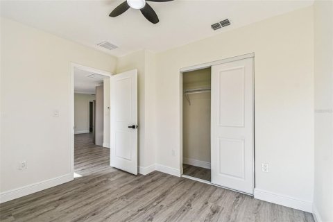 Casa en venta en Pinellas Park, Florida, 3 dormitorios, 117.89 m2 № 1877481 - foto 21