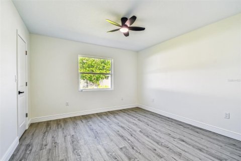 Casa en venta en Pinellas Park, Florida, 3 dormitorios, 117.89 m2 № 1877481 - foto 22