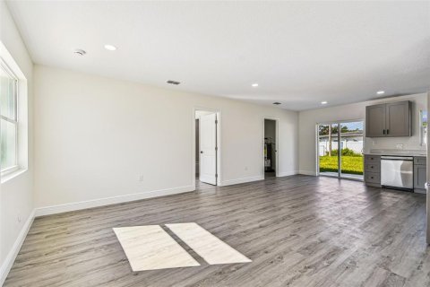 Casa en venta en Pinellas Park, Florida, 3 dormitorios, 117.89 m2 № 1877481 - foto 27