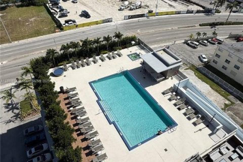 Снять в аренду кондоминиум в Норт-Бей-Виллидж, Флорида 2 спальни, 135.45м2, № 1854968 - фото 12