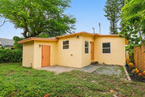 Villa ou maison à vendre à West Palm Beach, Floride: 4 chambres, 91.42 m2 № 2268669 - photo 8