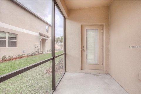 Townhouse in New Port Richey, Florida 3 bedrooms, 163.51 sq.m. № 2218165 - photo 23