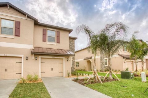 Townhouse in New Port Richey, Florida 3 bedrooms, 163.51 sq.m. № 2218165 - photo 2