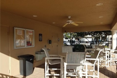 Townhouse in New Port Richey, Florida 3 bedrooms, 163.51 sq.m. № 2218165 - photo 26