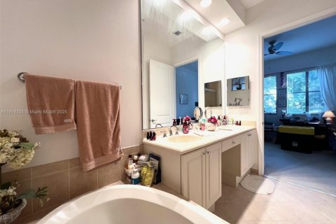 Купить кондоминиум в Санрайз, Флорида 2 спальни, 121.61м2, № 1973879 - фото 14