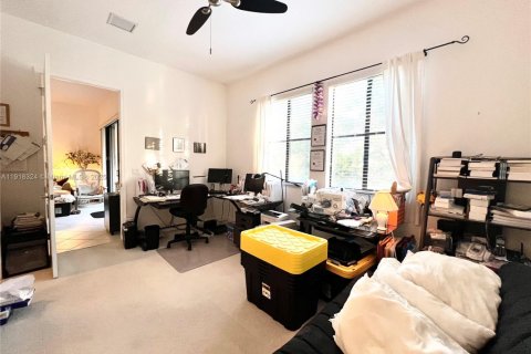 Купить кондоминиум в Санрайз, Флорида 2 спальни, 121.61м2, № 1973879 - фото 16