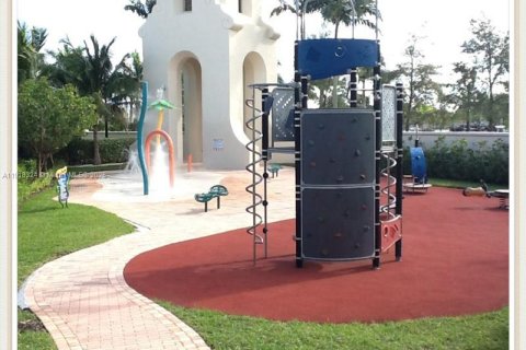 Купить кондоминиум в Санрайз, Флорида 2 спальни, 121.61м2, № 1973879 - фото 27