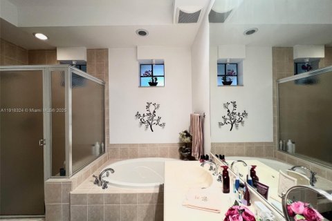 Купить кондоминиум в Санрайз, Флорида 2 спальни, 121.61м2, № 1973879 - фото 12