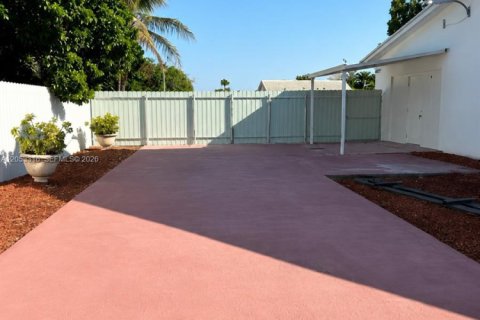 Immobilier commercial à louer à Homestead, Floride: 2 chambres, 272.76 m2 № 2246529 - photo 7