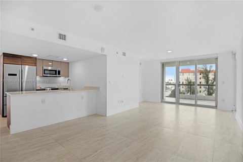 Condo in Bay Harbor Islands, Florida, 3 bedrooms  № 1709095 - photo 3