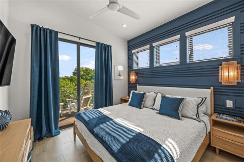 Casa en venta en Anna Maria, Florida, 5 dormitorios, 236.44 m2 № 1906322 - foto 29