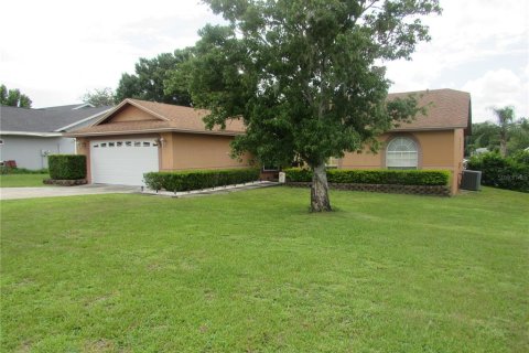 House in Lakeland, Florida 4 bedrooms, 161.84 sq.m. № 1813364 - photo 3