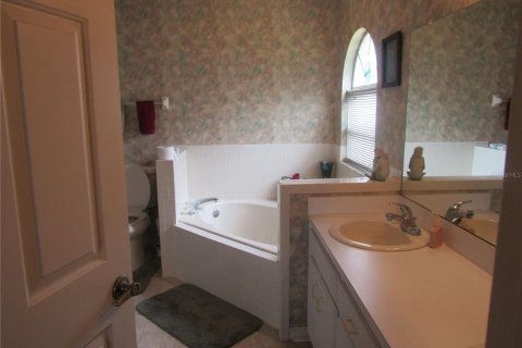 House in Lakeland, Florida 4 bedrooms, 161.84 sq.m. № 1813364 - photo 19