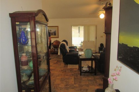 House in Lakeland, Florida 4 bedrooms, 161.84 sq.m. № 1813364 - photo 9