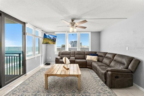 Condominio en venta en Daytona Beach, Florida, 3 dormitorios, 142.42 m2 № 2094883 - foto 3