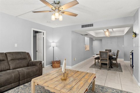 Condominio en venta en Daytona Beach, Florida, 3 dormitorios, 142.42 m2 № 2094883 - foto 8