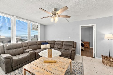 Condominio en venta en Daytona Beach, Florida, 3 dormitorios, 142.42 m2 № 2094883 - foto 5