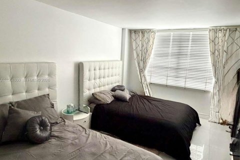 Condominio en venta en Sunny Isles Beach, Florida, 2 dormitorios, 138.24 m2 № 2029285 - foto 12