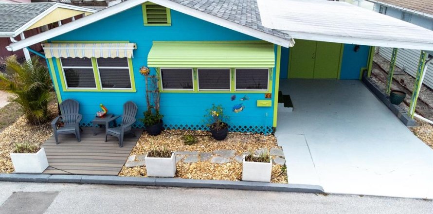 House in Bradenton, Florida 2 bedrooms, 69.49 sq.m. № 1616883