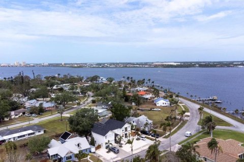 House in Bradenton, Florida 2 bedrooms, 69.49 sq.m. № 1616883 - photo 25