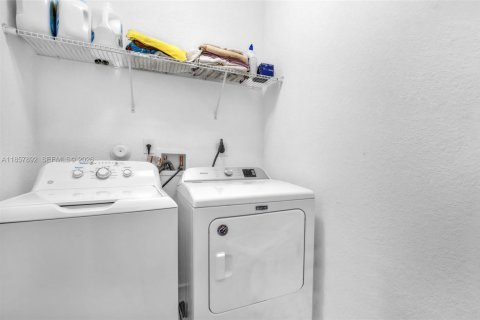 Adosado en venta en Homestead, Florida, 4 dormitorios, 178 m2 № 2054784 - foto 22