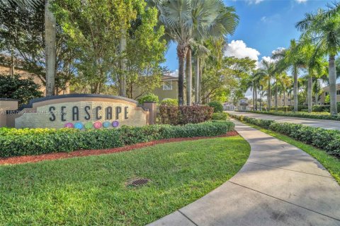 Adosado en venta en Homestead, Florida, 4 dormitorios, 178 m2 № 2054784 - foto 24