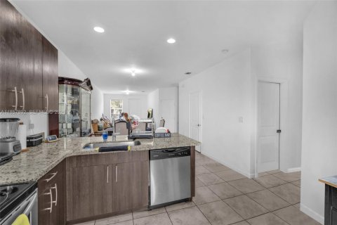 Adosado en venta en Homestead, Florida, 4 dormitorios, 178 m2 № 2054784 - foto 10