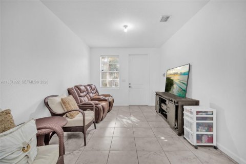Adosado en venta en Homestead, Florida, 4 dormitorios, 178 m2 № 2054784 - foto 6