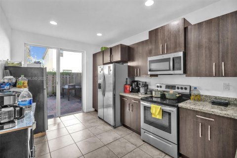 Adosado en venta en Homestead, Florida, 4 dormitorios, 178 m2 № 2054784 - foto 12