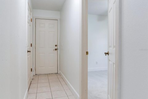 Touwnhouse à vendre à Tampa, Floride: 3 chambres, 181.72 m2 № 1898951 - photo 11
