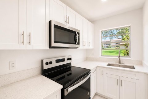 Copropriété à louer à Hollywood, Floride: 1 chambre, 66.89 m2 № 2259879 - photo 2
