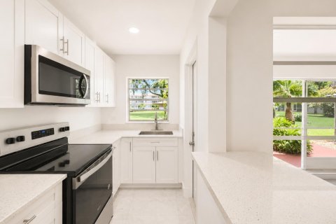Condo à Hollywood, Floride, 1 chambre  № 2259879