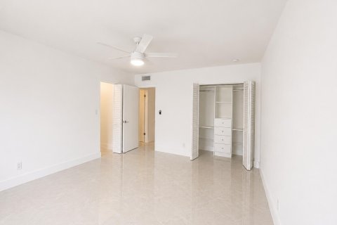 Copropriété à louer à Hollywood, Floride: 1 chambre, 66.89 m2 № 2259879 - photo 12