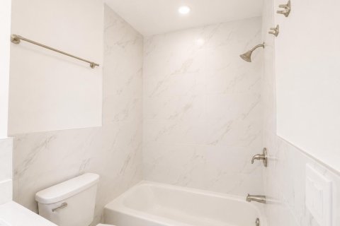 Copropriété à louer à Hollywood, Floride: 1 chambre, 66.89 m2 № 2259879 - photo 18