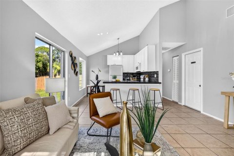 Villa ou maison à louer à Palm Harbor, Floride: 2 chambres, 74.04 m2 № 2418353 - photo 8
