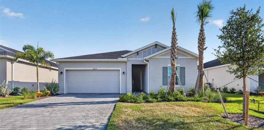 House in Punta Gorda, Florida 4 bedrooms, 175.03 sq.m. № 2222311