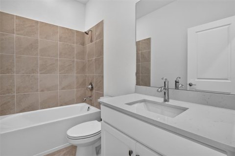 House in Punta Gorda, Florida 4 bedrooms, 175.03 sq.m. № 2222311 - photo 11