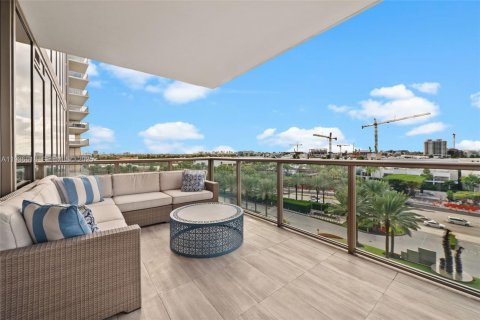 Condo in Bal Harbour, Florida, 2 bedrooms  № 1994605 - photo 21