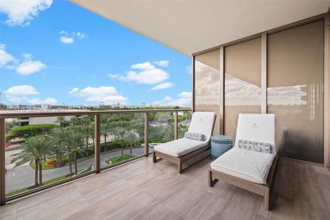 Condo in Bal Harbour, Florida, 2 bedrooms  № 1994605 - photo 23